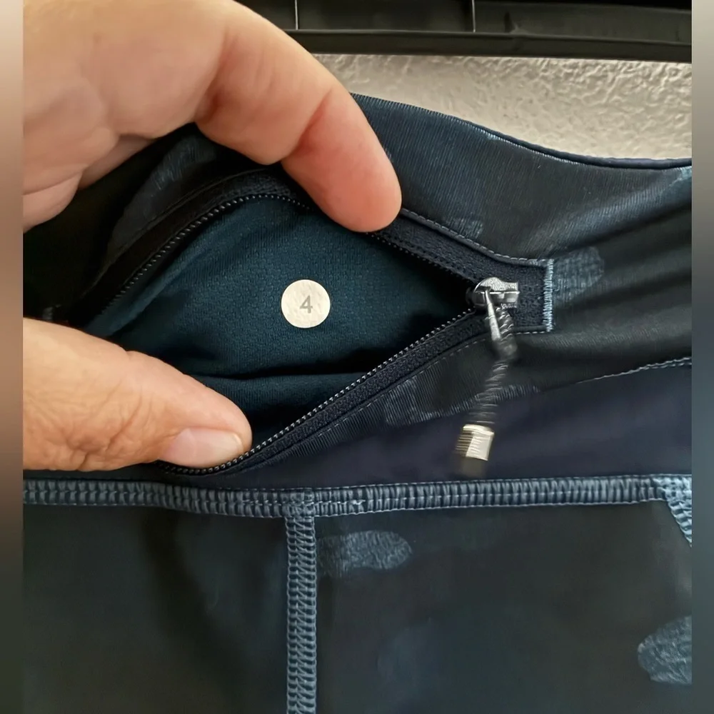 Lululemon Run: Inspire Crop All Full-On Luxtreme Navy 4
